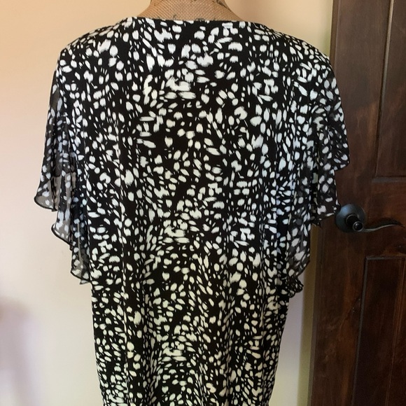 Pretty top-New with tag! - Picture 4 of 4